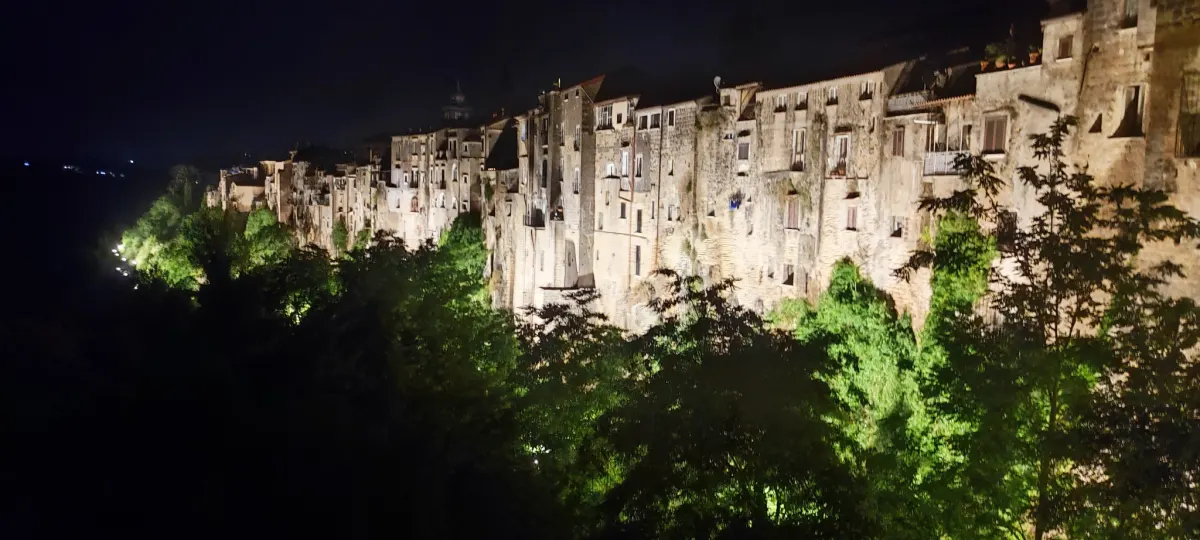 SANT'AGATA DEI GOTI APPARTAMENTO SU DUE LIVELLI · foto 19