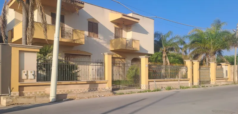 Villa plurifamiliare · foto 2
