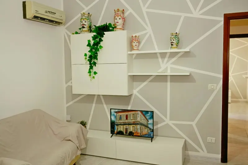 APPARTAMENTO AL 2 PIANO · foto 3