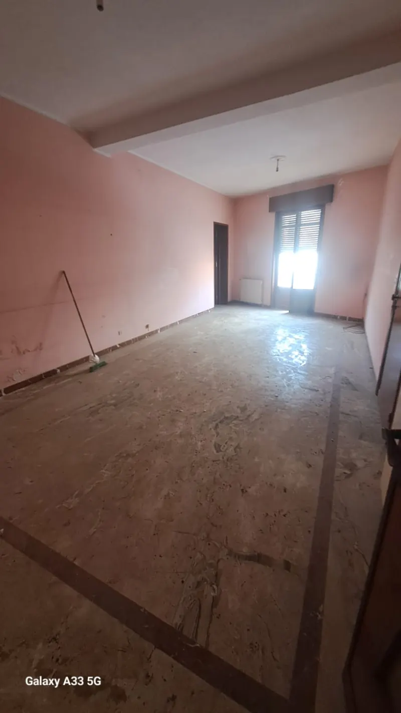 INTERO STABILE · foto 2