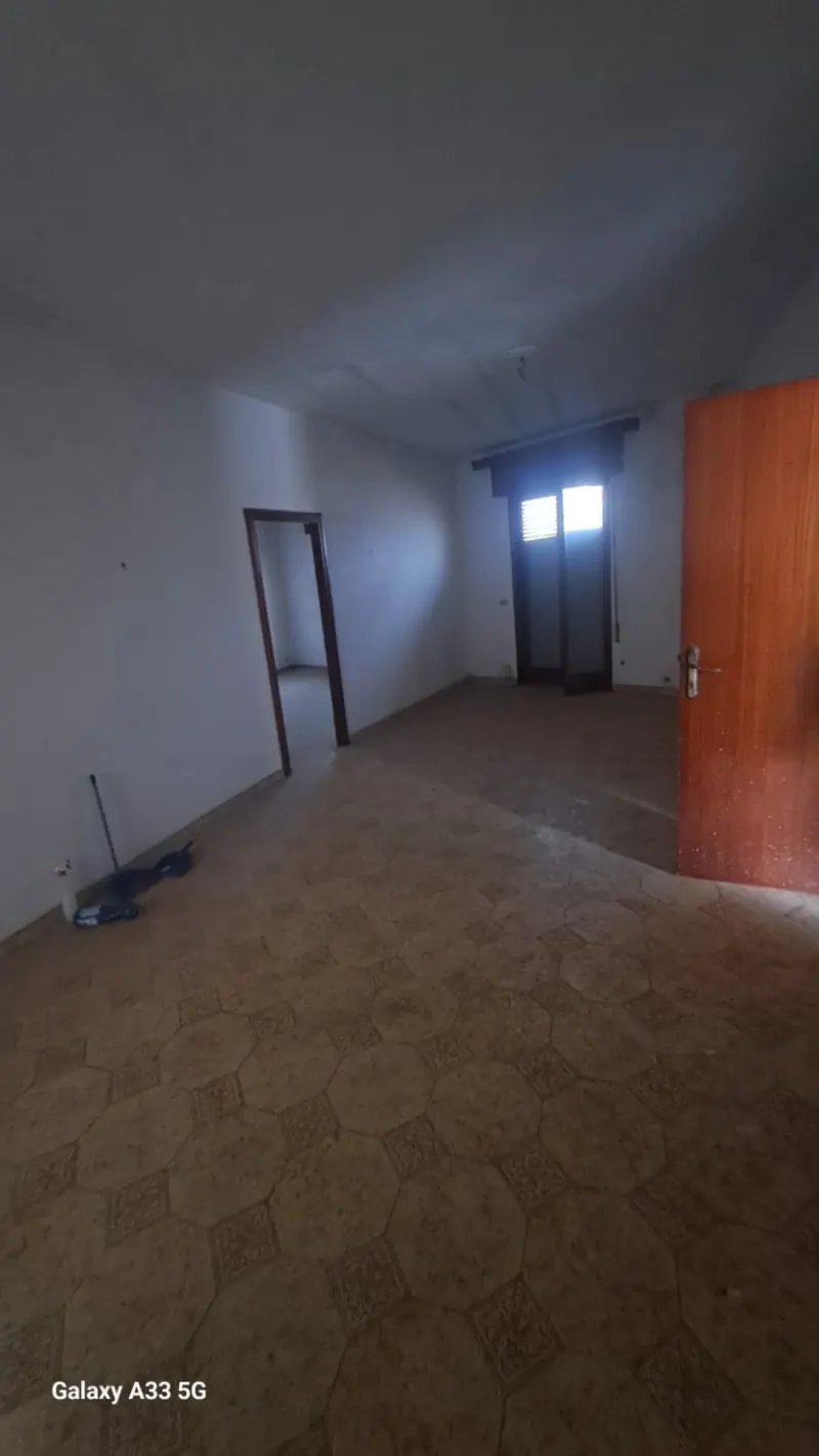 INTERO STABILE · foto 3