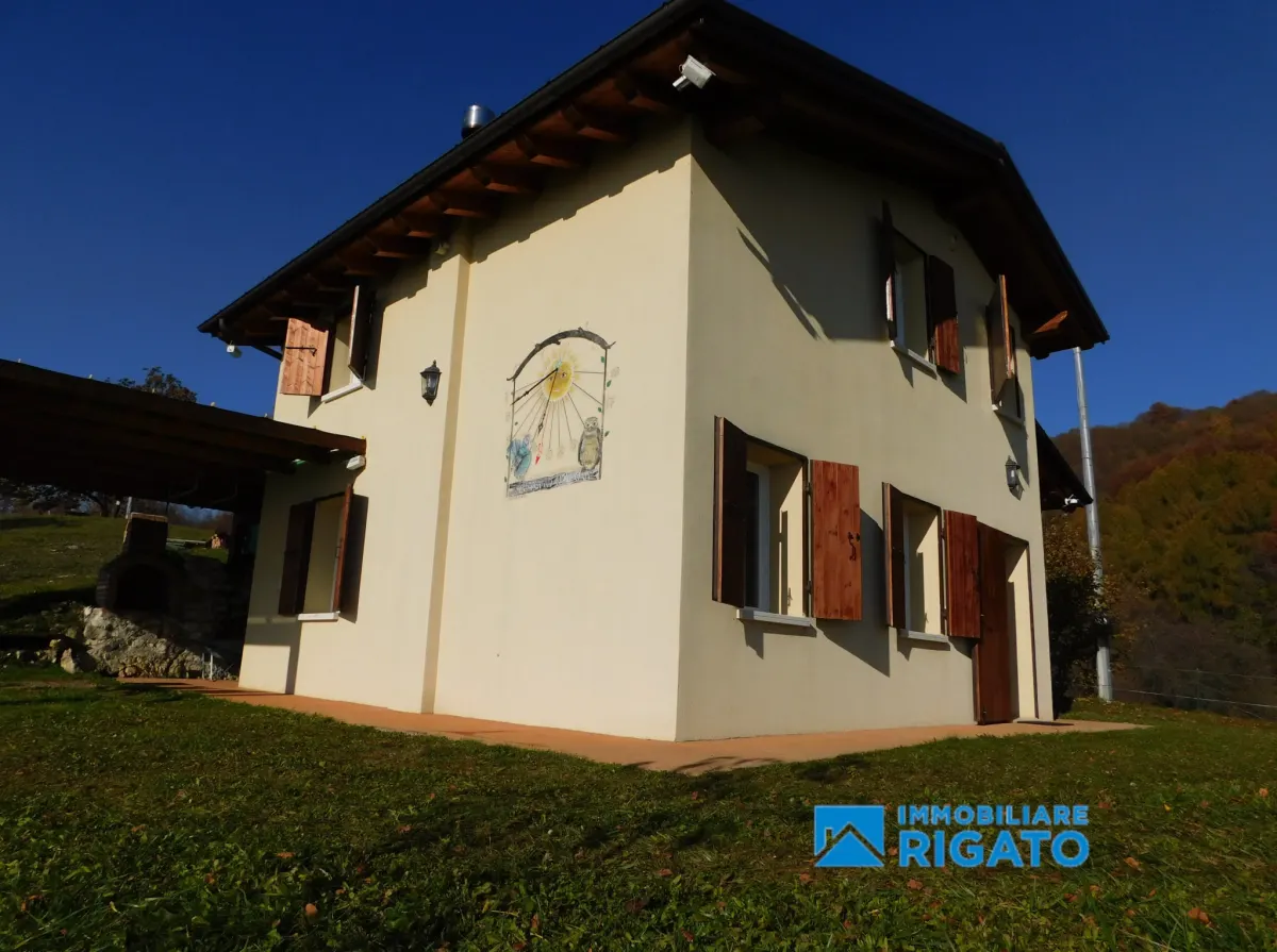 Casa di montagna a Borso del Grappa · foto 9