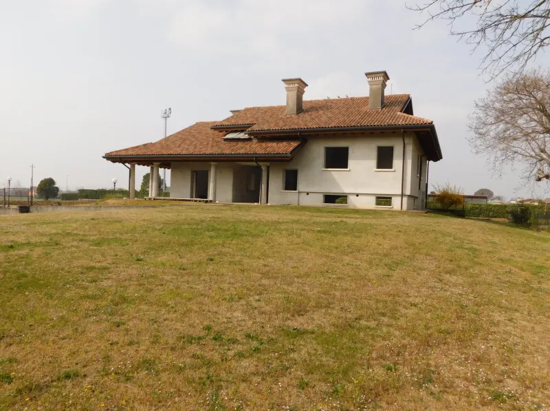 Villa singola a San Zenone degli Ezzelini a San Zenone Degli Ezzelini