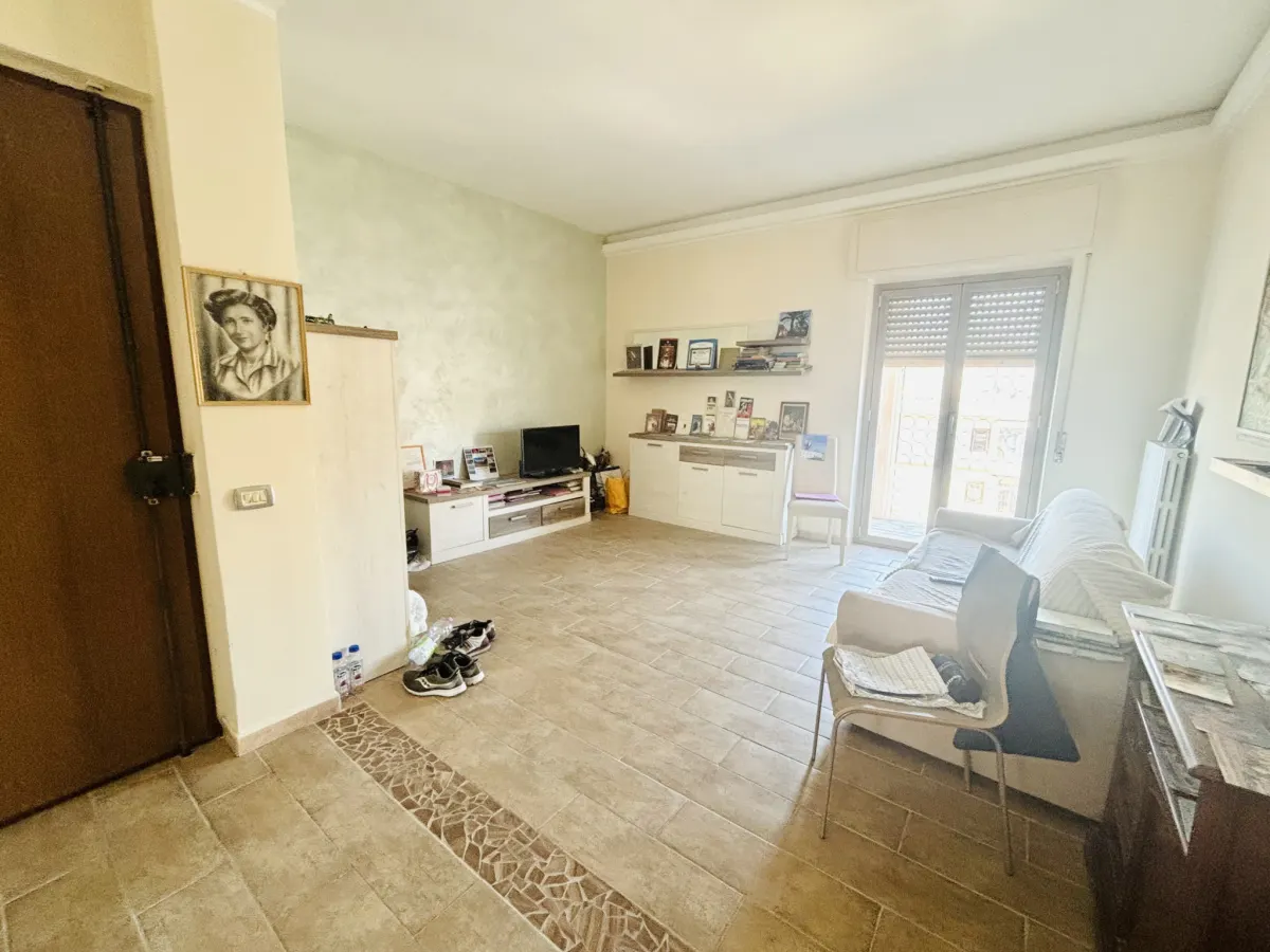 TRILOCALE RISTRUTTURATO · foto 1