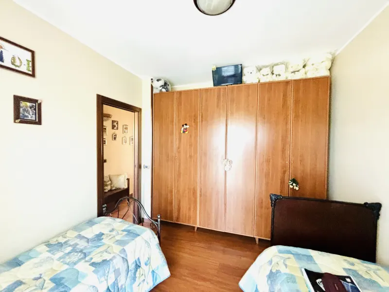 VILLA A SCHIERA IN ZONA BELVEDERE a Siracusa