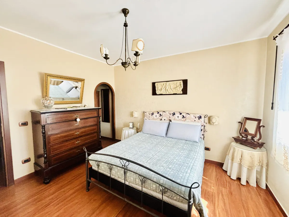 VILLA A SCHIERA IN ZONA BELVEDERE · foto 6