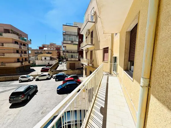 QUADRILOCALE CON POSTO AUTO · foto 7