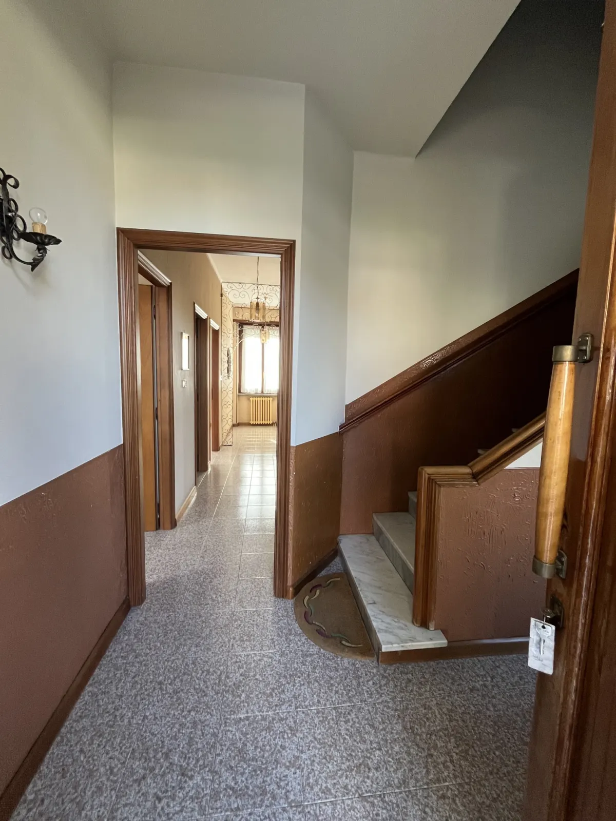 Villa Bifamiliare con due appartamenti indipendenti con box auto doppio · foto 14