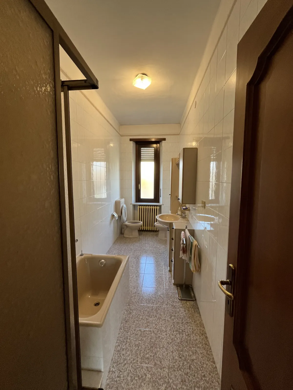 Villa Bifamiliare con due appartamenti indipendenti con box auto doppio · foto 24
