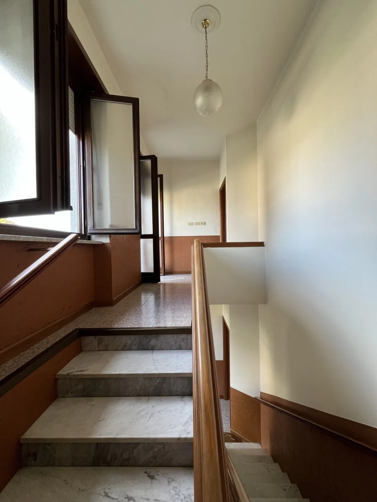 Villa Bifamiliare con due appartamenti indipendenti con box auto doppio · foto 31