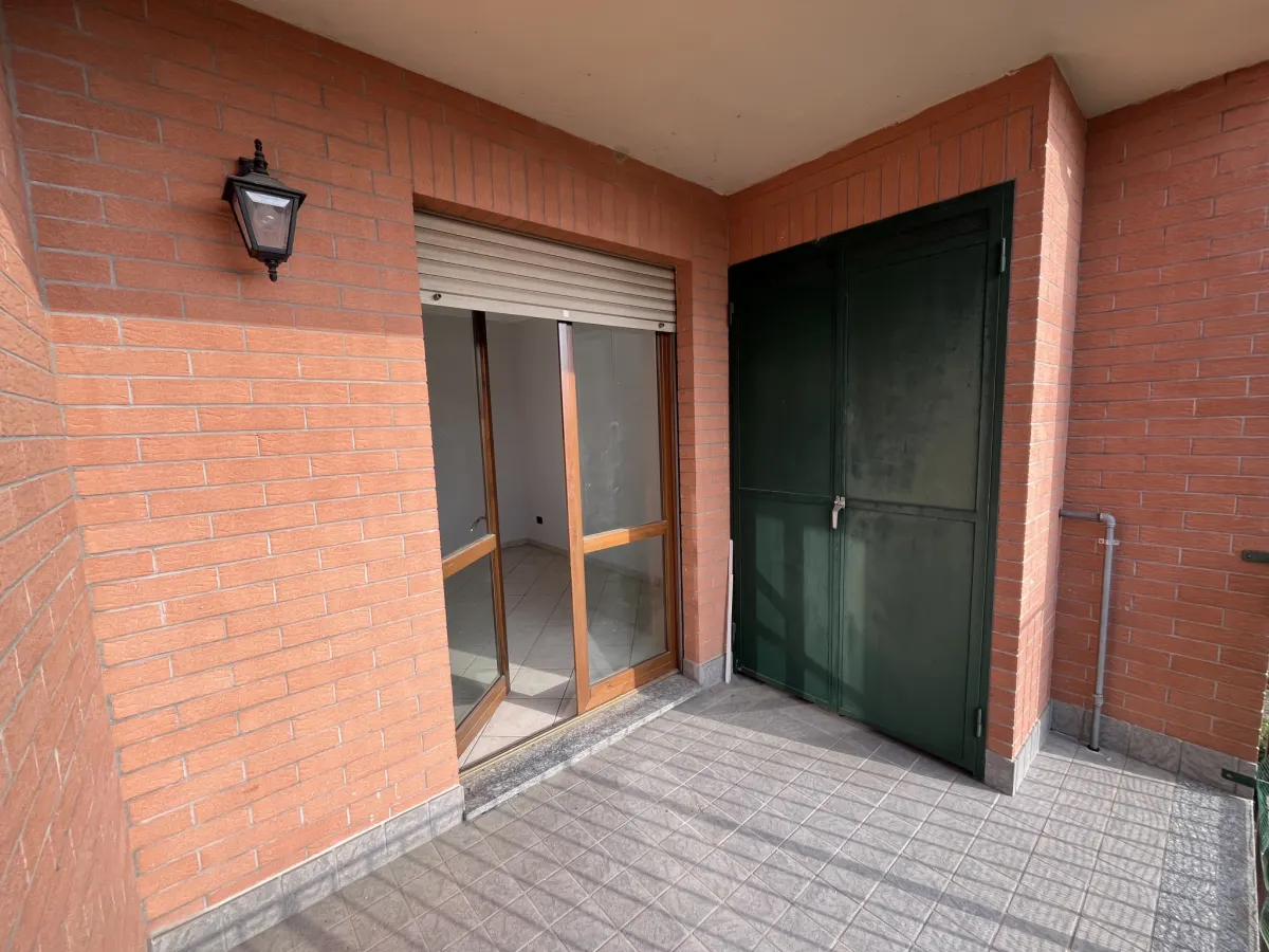 Appartamento con doppia terrazza in centro a Carignano · foto 11