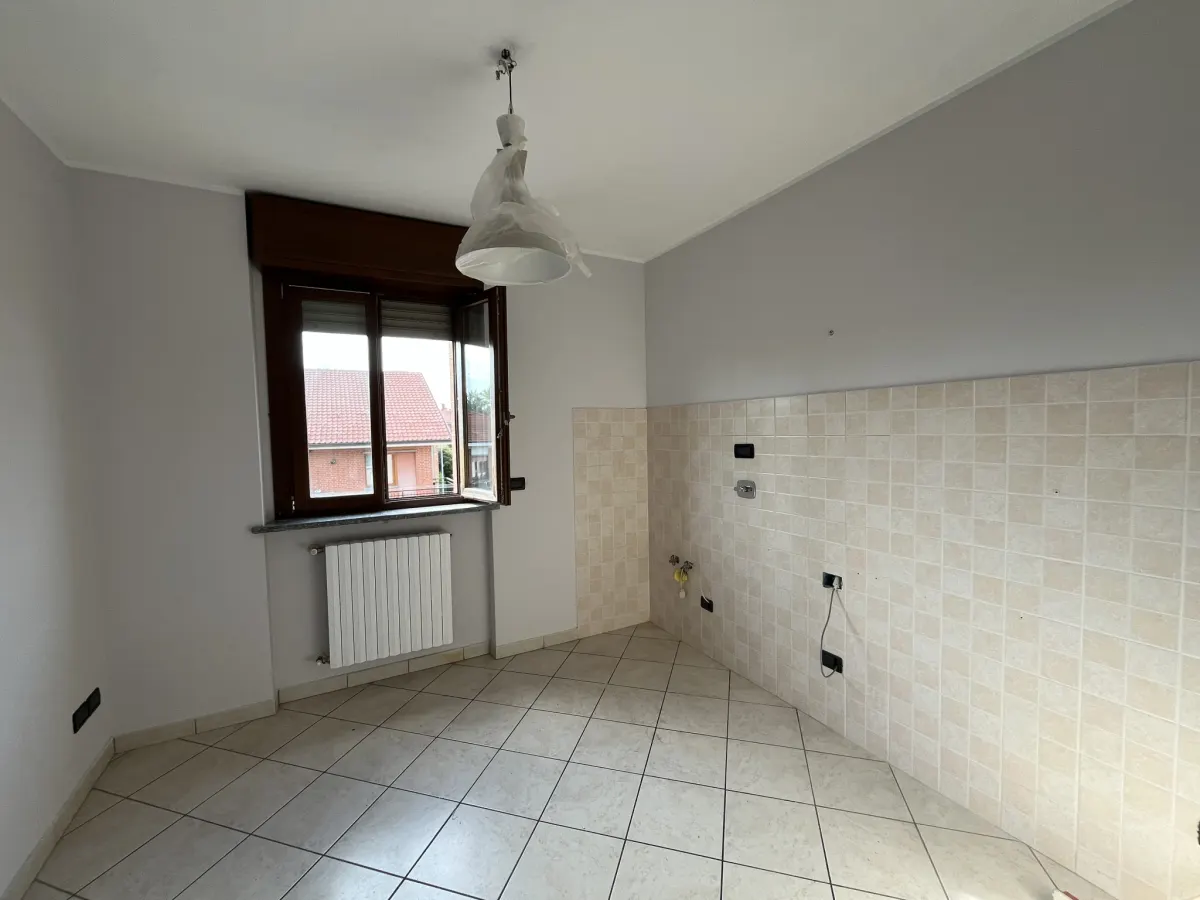 Appartamento con doppia terrazza in centro a Carignano · foto 12