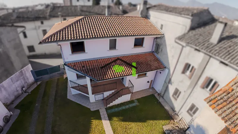 Villetta a schiera ad Arba: Comfort, Giardino Esclusivo e Indipendenza a Arba