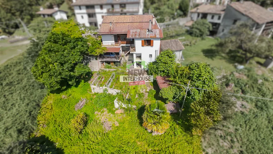Casa indipendente con ampio giardino privato · foto 1