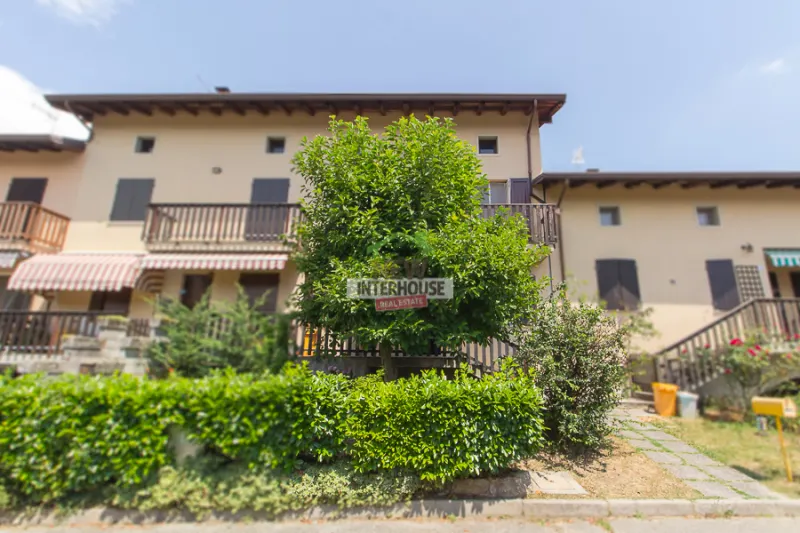 Villetta a schiera con deposito e scoperto privato a Castelnovo Del Friuli