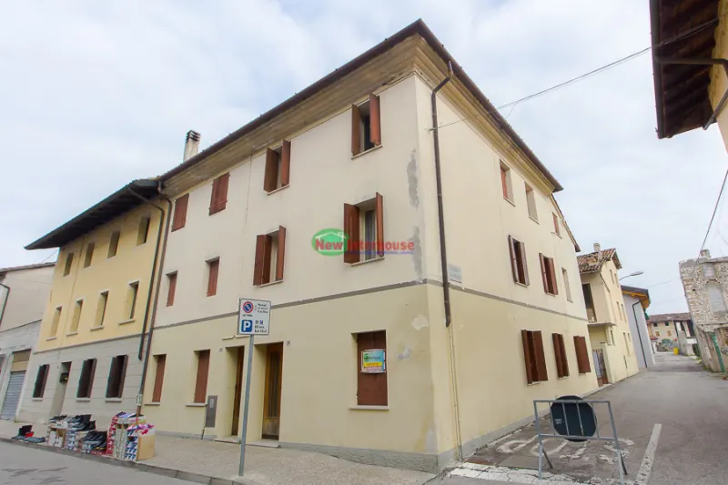 Villetta a schiera di testa da rifinire a Zoppola