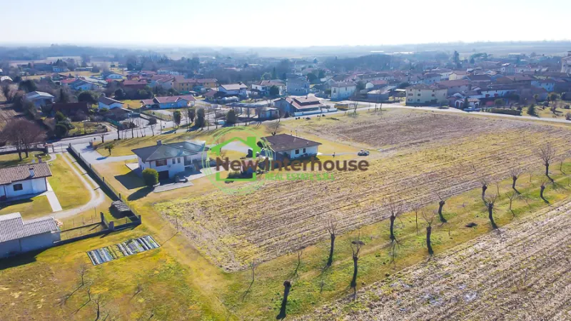 Terreno edificabile a Vivaro