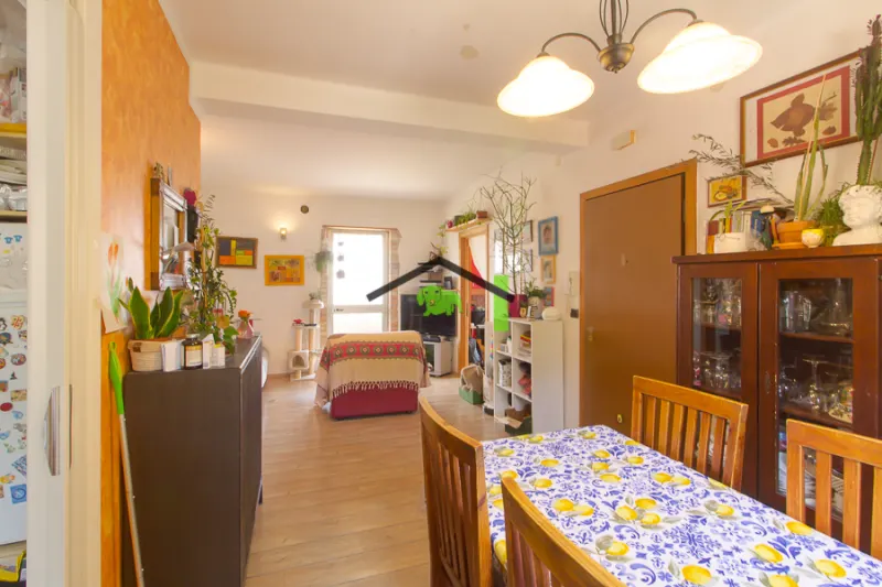 Tricamere al secondo piano con garage e cantina a Montereale Valcellina
