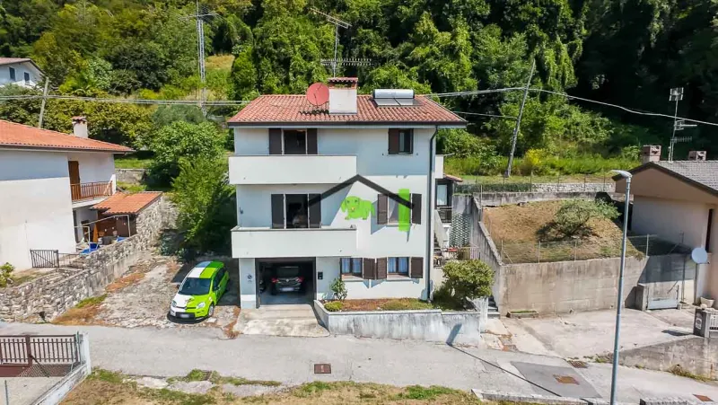 Casa indipendente con terrazzo panoramico a Cornino, Forgaria nel Friuli a Forgaria Nel Friuli