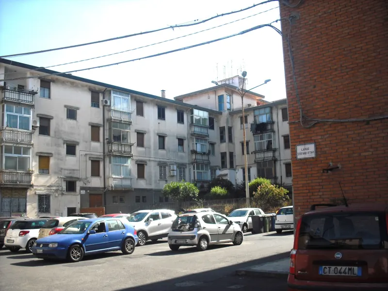 Ampio Quadrilocale con Cantina – Acireale, Via del Mandorlo a Acireale