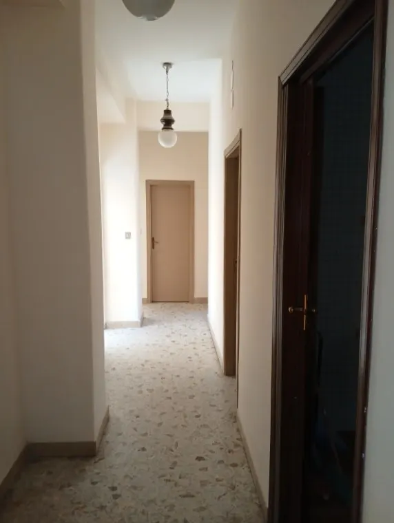 Catania via Fimia ampio appartamento 5 vani con garage · foto 15