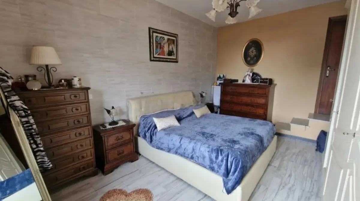Villa singola con giardino · foto 14