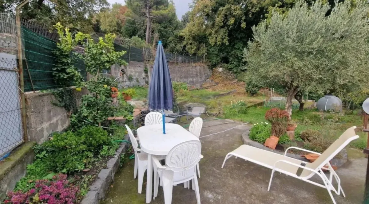 Villa singola con giardino · foto 22