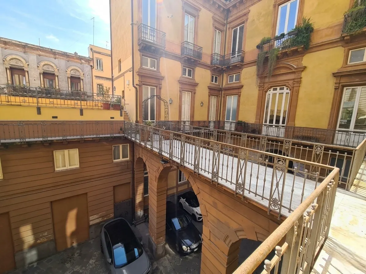 Catania, Prestigioso Appartamento di 450 mq Palazzo Pancari Ferreri · foto 15