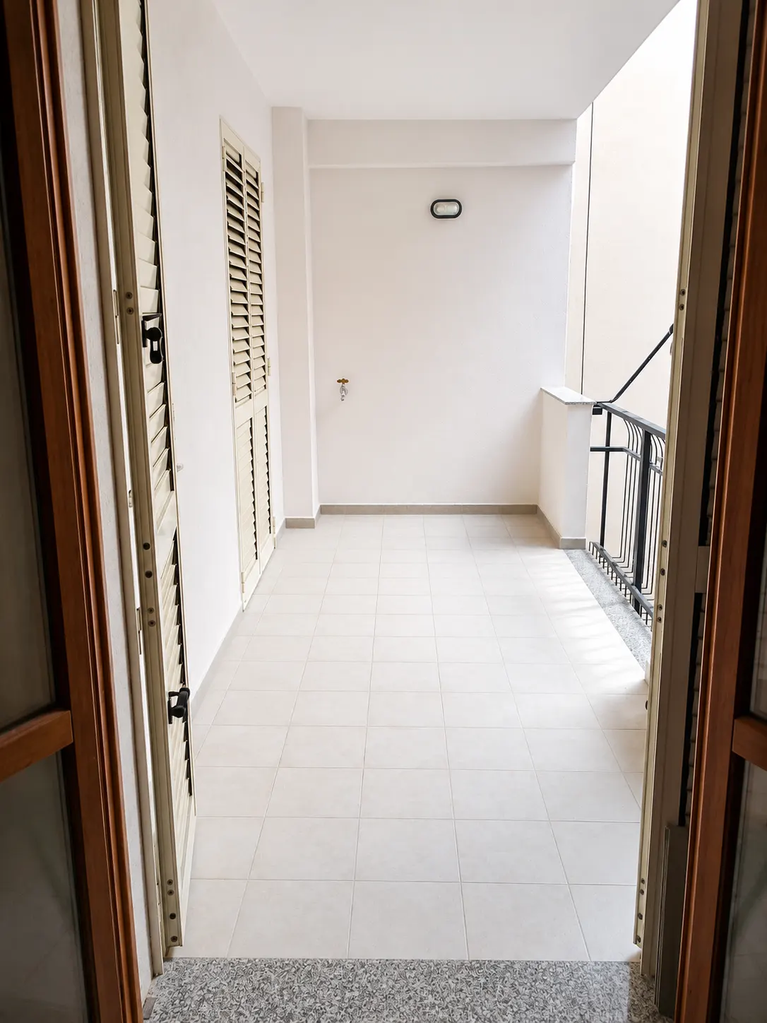 Elegante appartamento di 4 vani con ascensore e vista mare in zona Terravecchia · foto 11