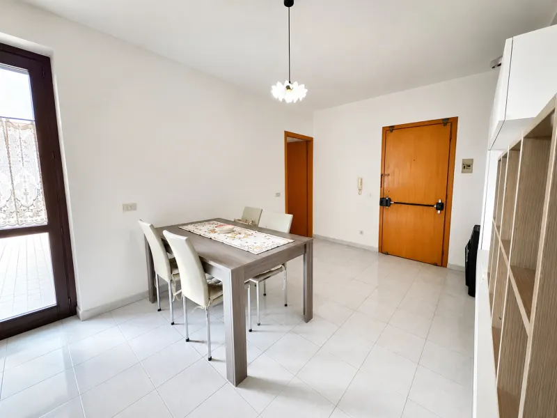 Mascali - Trilocale con vista Etna e box auto nel residence "Blue Garden" · foto 2