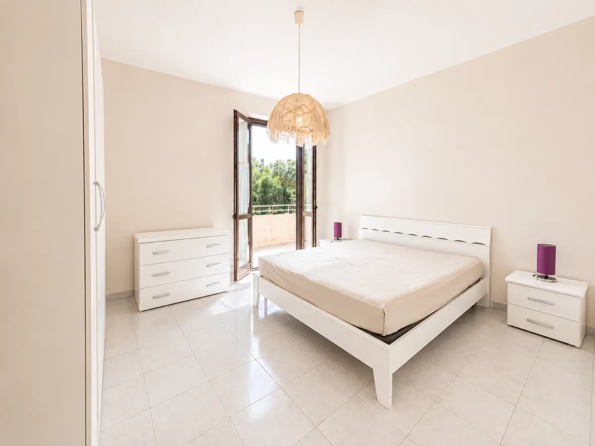 Mascali - Trilocale con vista Etna e box auto nel residence "Blue Garden" · foto 7