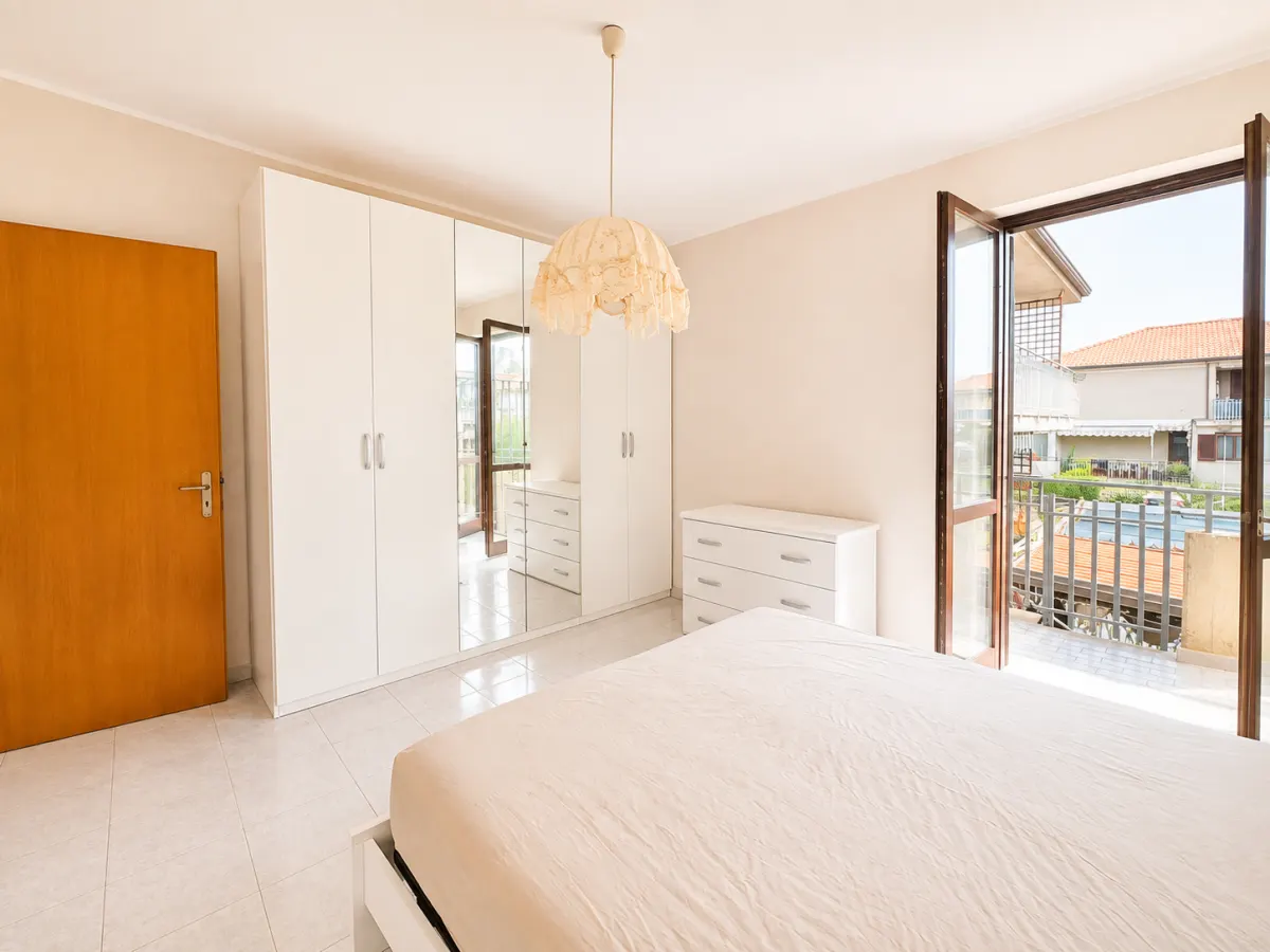 Mascali - Trilocale con vista Etna e box auto nel residence "Blue Garden" · foto 9