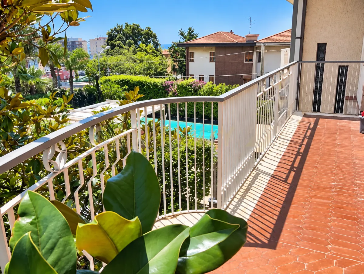 Villa con giardino - Catania via Santa Sofia · foto 19