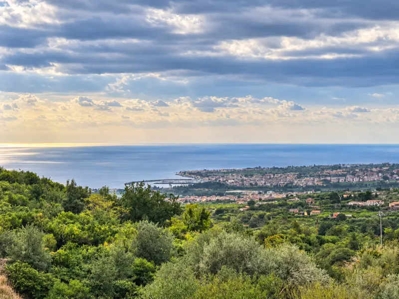 Terreno Panoramico di 7.100 mq con Rudere Catastato | Mascali – Zona Santa Venera a Mascali