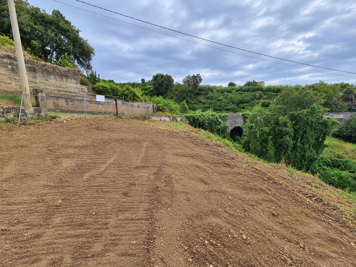Terreno Panoramico di 7.100 mq con Rudere Catastato | Mascali – Zona Santa Venera · foto 10