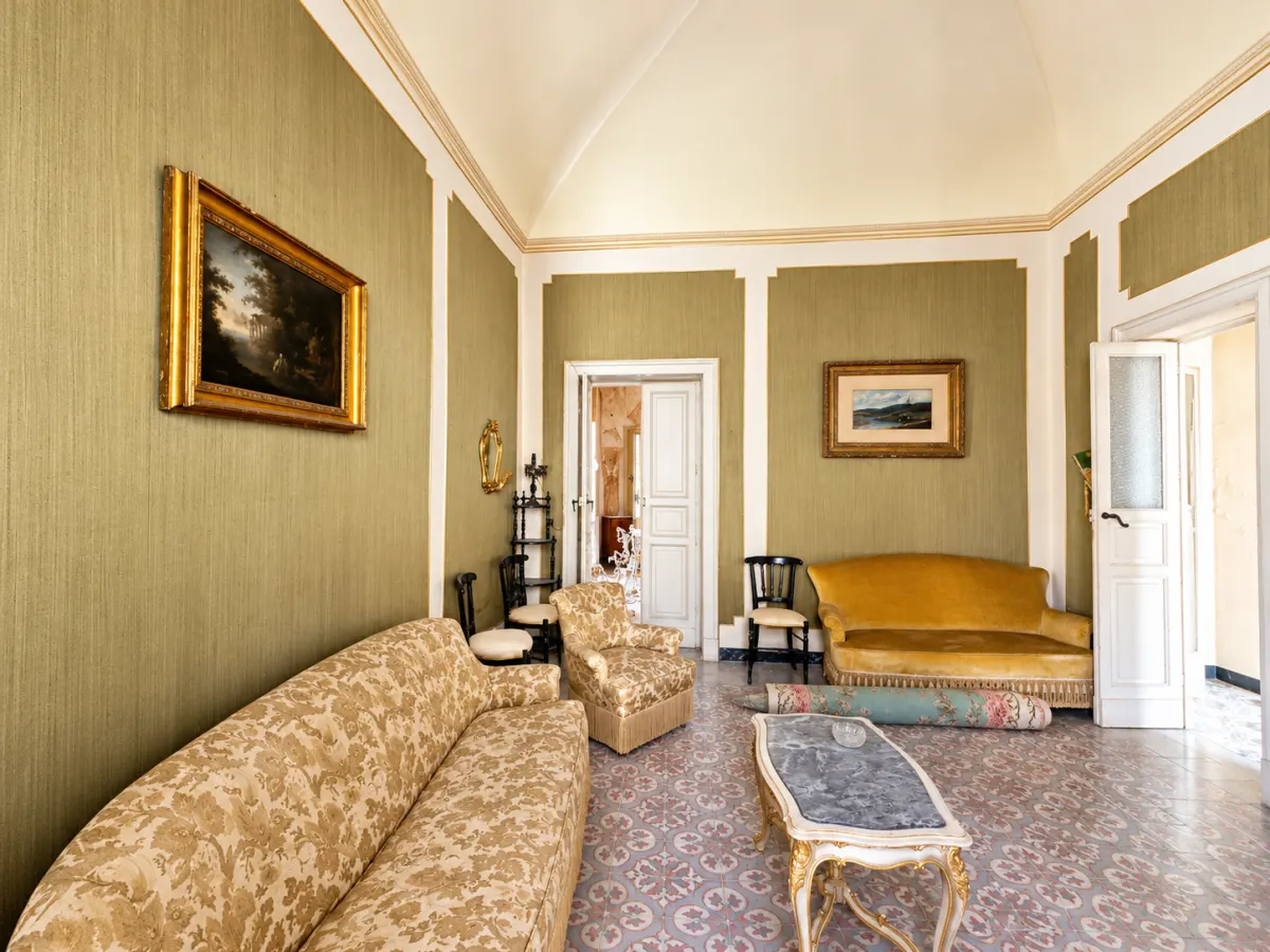 Prestigioso Palazzo Padronale di Fine '800 nel Cuore di Augusta · foto 6