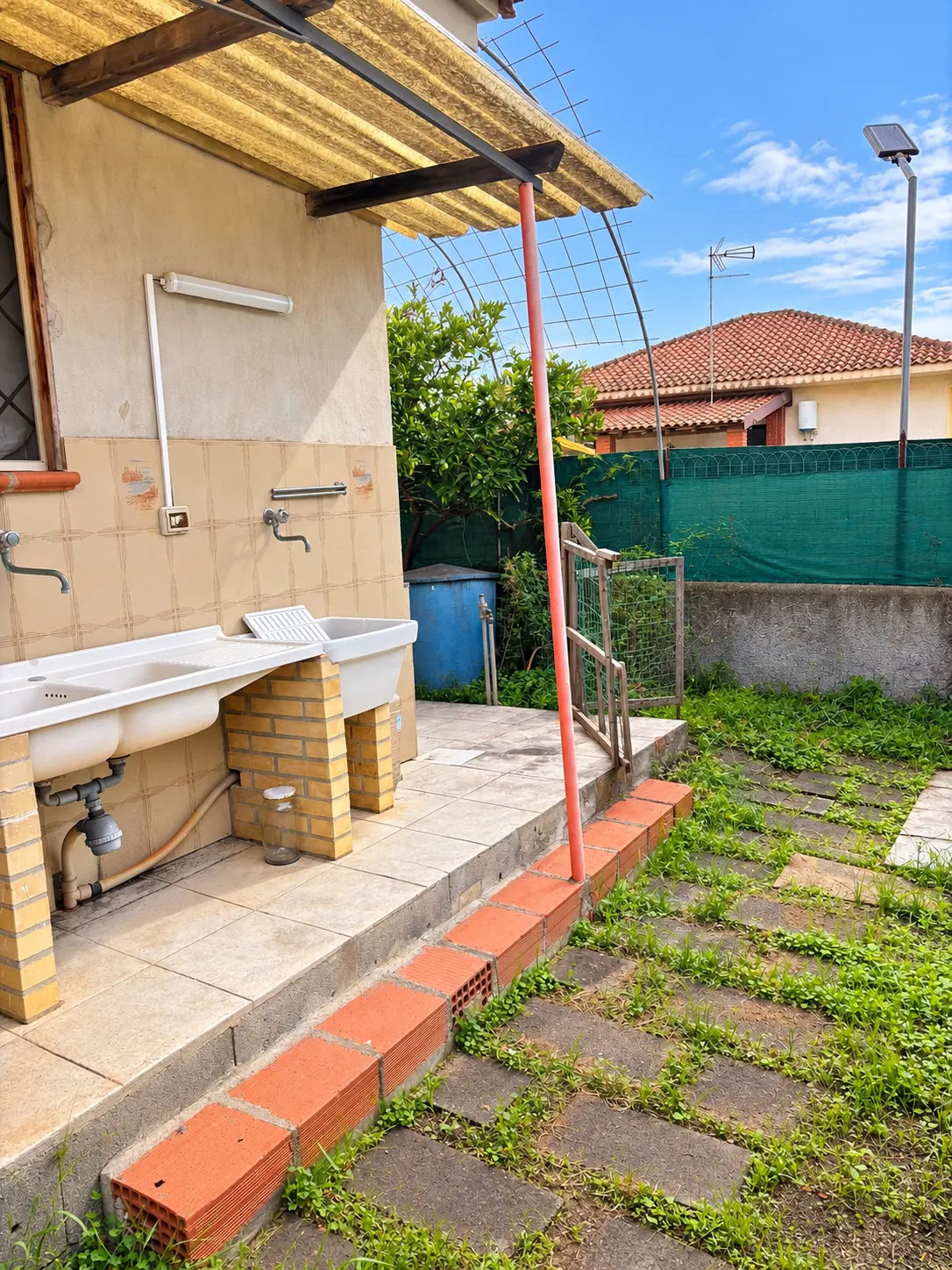 VILLA SINGOLA CON DUE APPARTAMENTI INDIPENDENTI E AMPIO GIARDINO – VACCARIZZO, CATANIA · foto 23