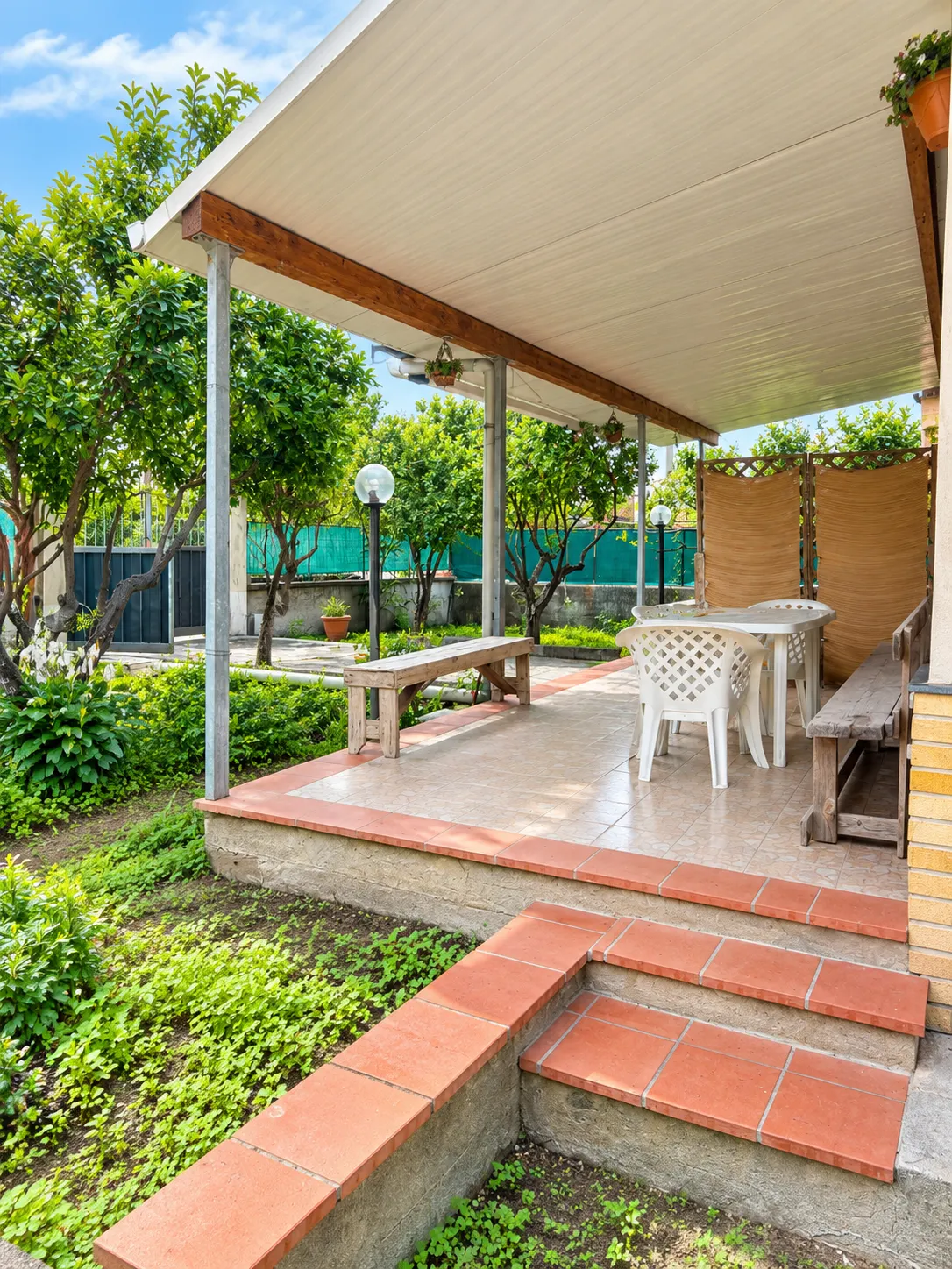 VILLA SINGOLA CON DUE APPARTAMENTI INDIPENDENTI E AMPIO GIARDINO – VACCARIZZO, CATANIA · foto 29