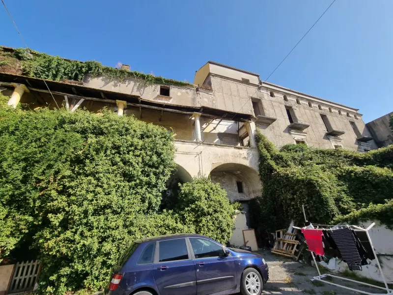 Complesso edilizio via Alfieri Afragola a Afragola