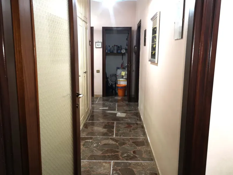 Appartamento via M.R. Imbriani tre vani e box a Afragola
