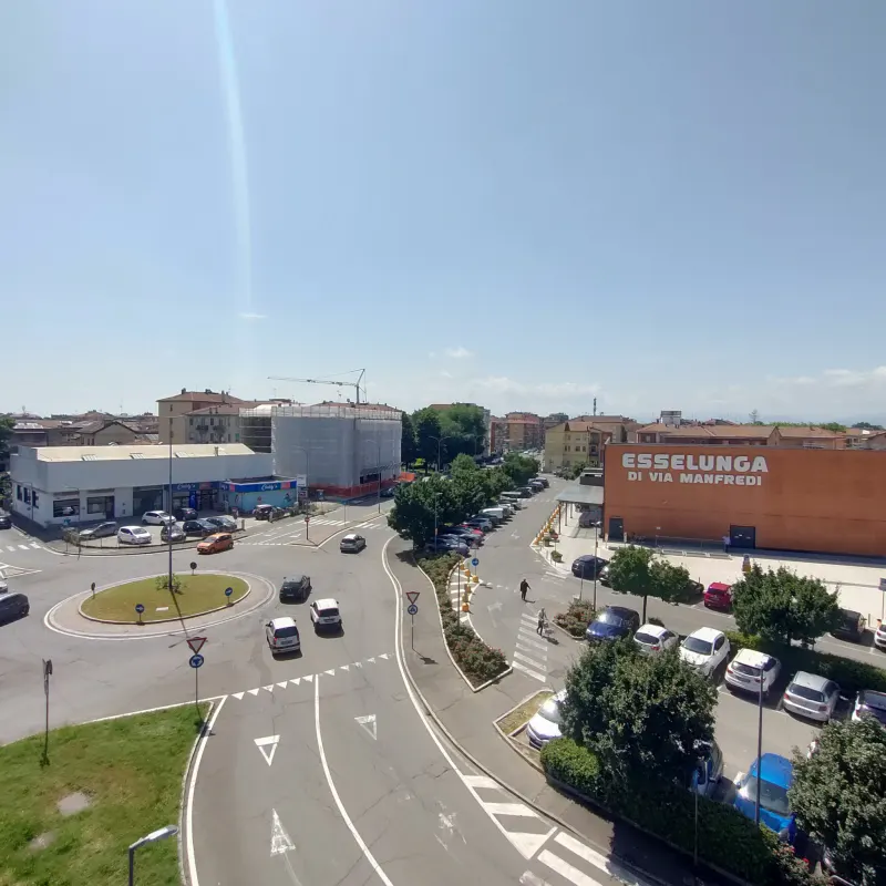 Via Manfredi, Trilocale arredato per studenti a Piacenza