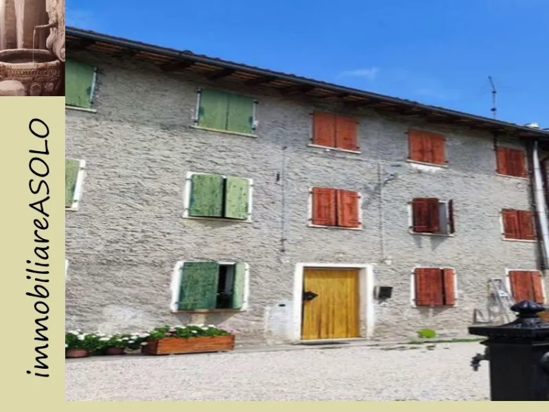 PORZIONE DI CASA CON ANNESSI ADIACENTI a Cavaso Del Tomba