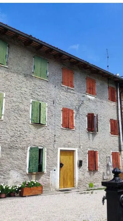 PORZIONE DI CASA CON ANNESSI ADIACENTI · foto 5