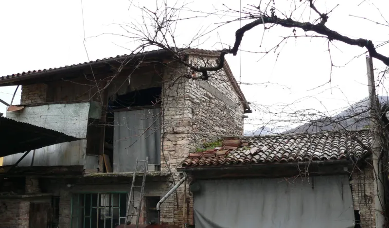PORZIONE DI CASA CON ANNESSO ADIACENTE · foto 5
