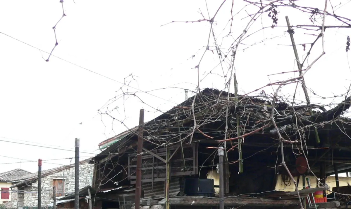 PORZIONE DI CASA CON ANNESSO ADIACENTE · foto 7